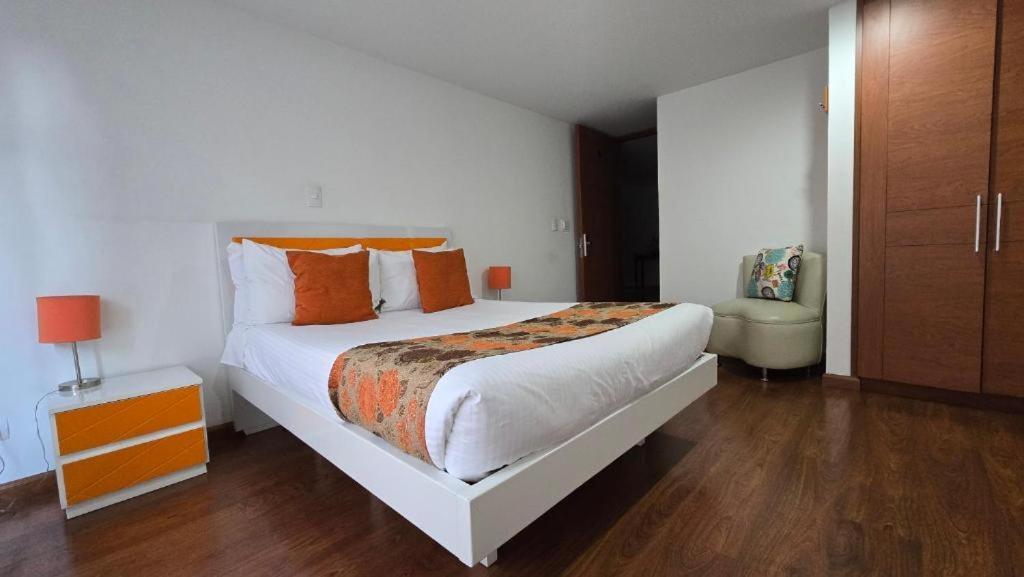 Hotel Castellana 100 Bogota By Hoteles Confort 80 Hotel