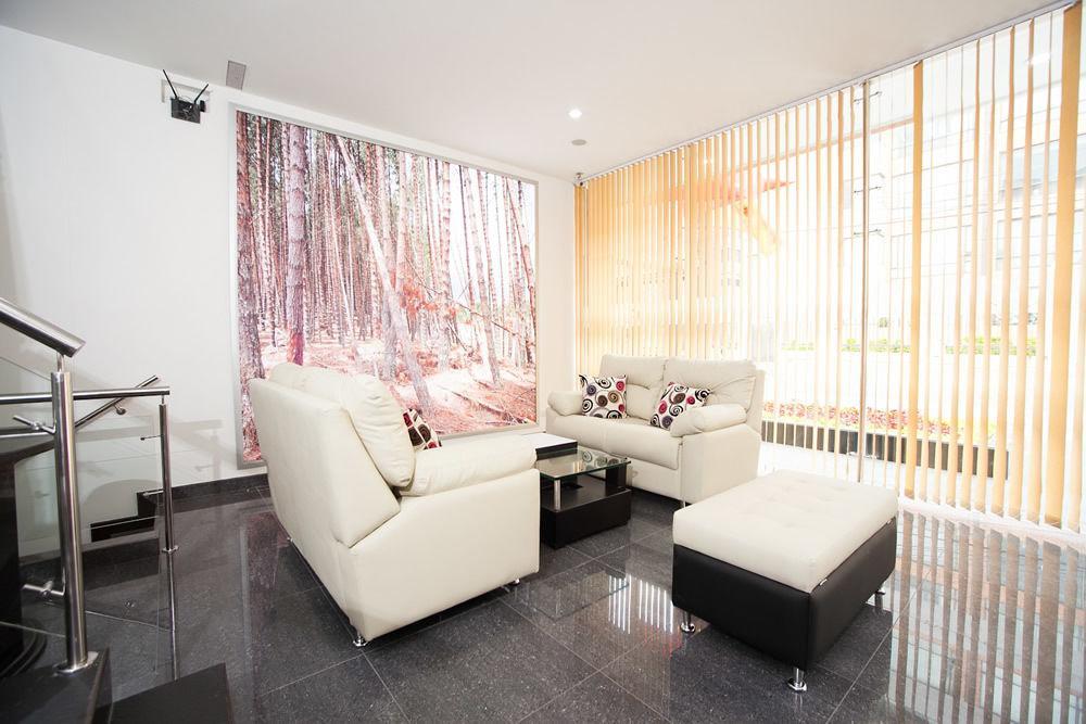 Hotel Castellana 100 Bogota By Hoteles Confort 80 Hotel 3*